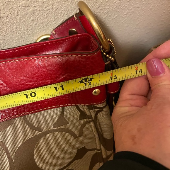 NWT Coach mint condition Zoe khaki/red Hobo bag with gift packaging - Picture 10 of 13